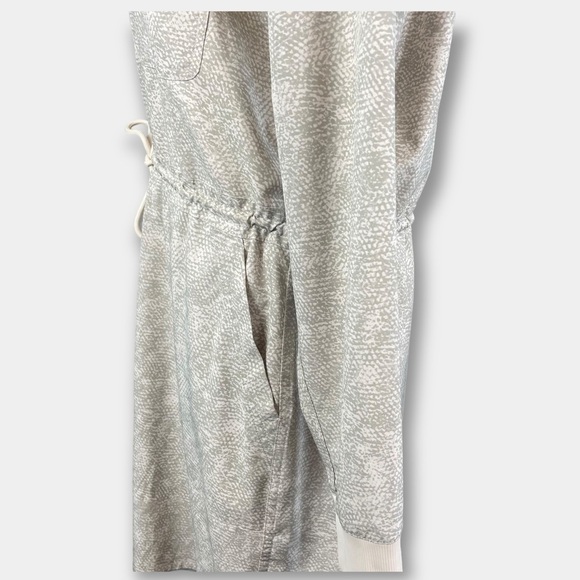 NEW Lululemon Athleta Zuma Tee Shirt Dress Snake Skin Size Medium - Picture 9 of 12